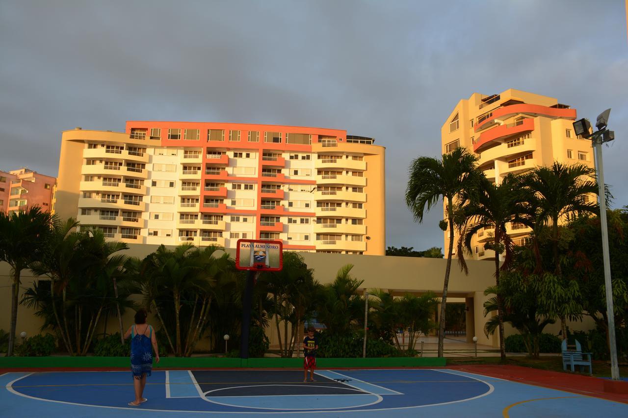 Playa Almendro Resort Tonsupa Esterno foto